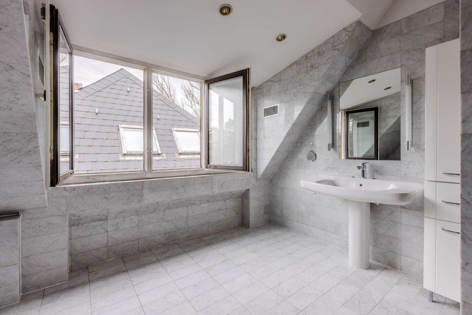 Hauptbadezimmer