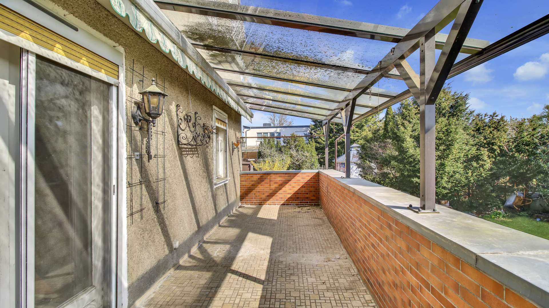 Überdachte Terrasse