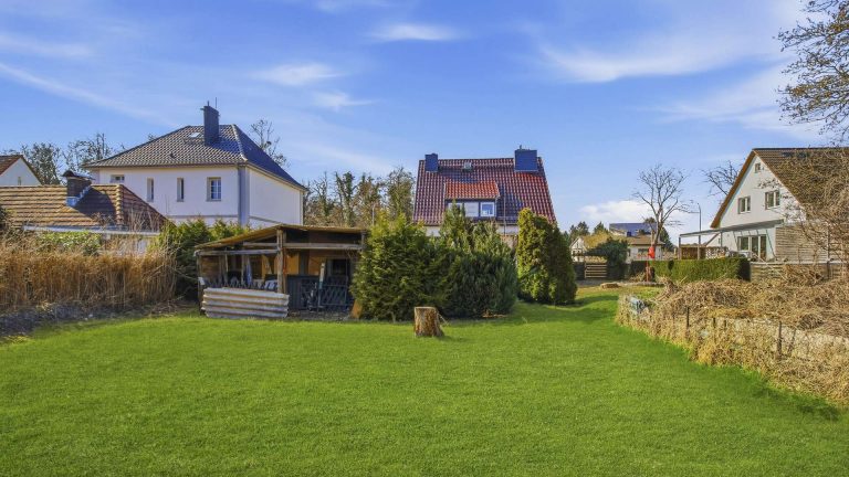 926 m² großes Grundstück