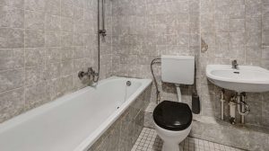 Bad mit Badewanne