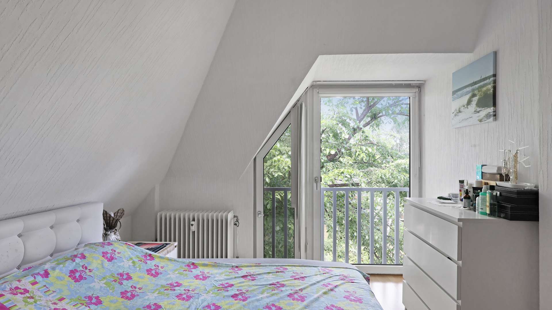 Schlafzimmer 1