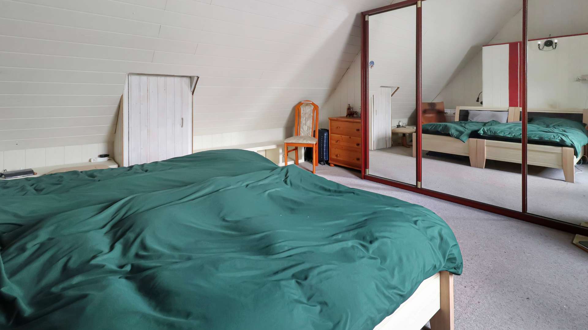 Dachgeschoss-Schlafzimmer
