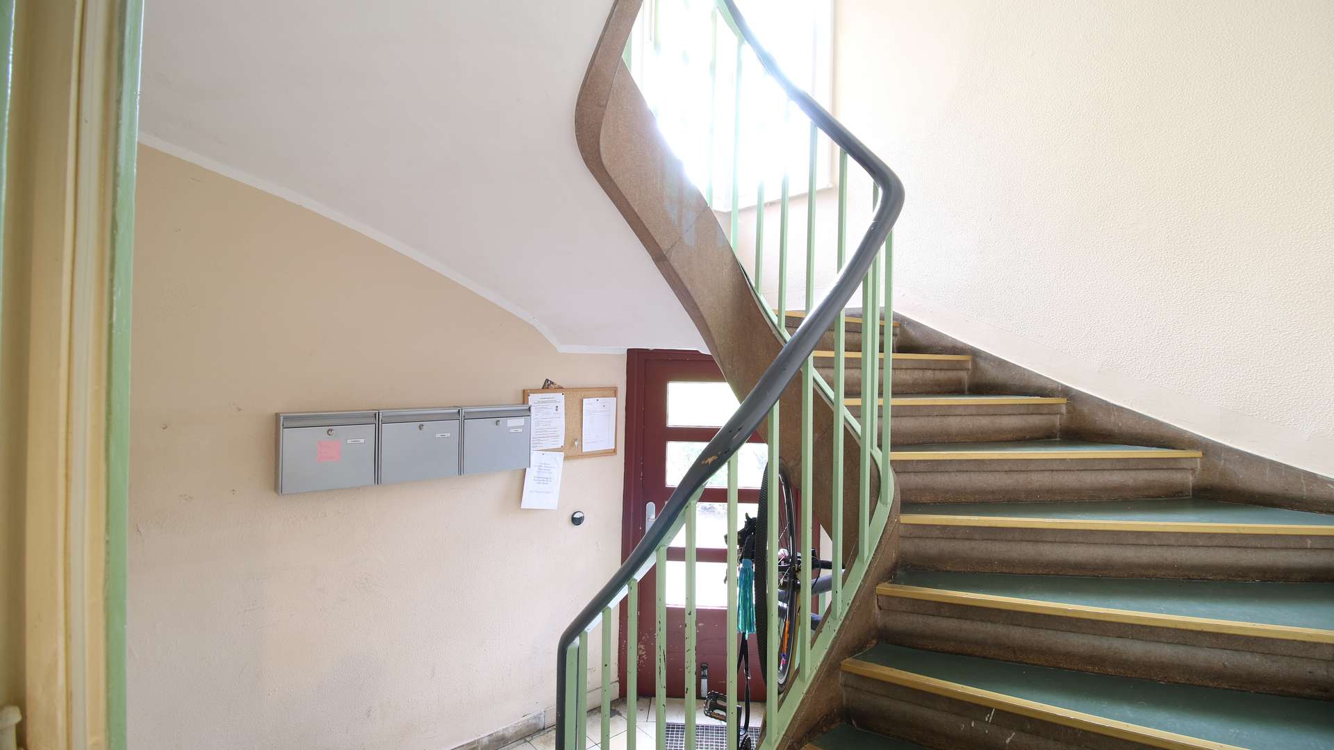 Spandau Eigentumswohnung Treppenhaus