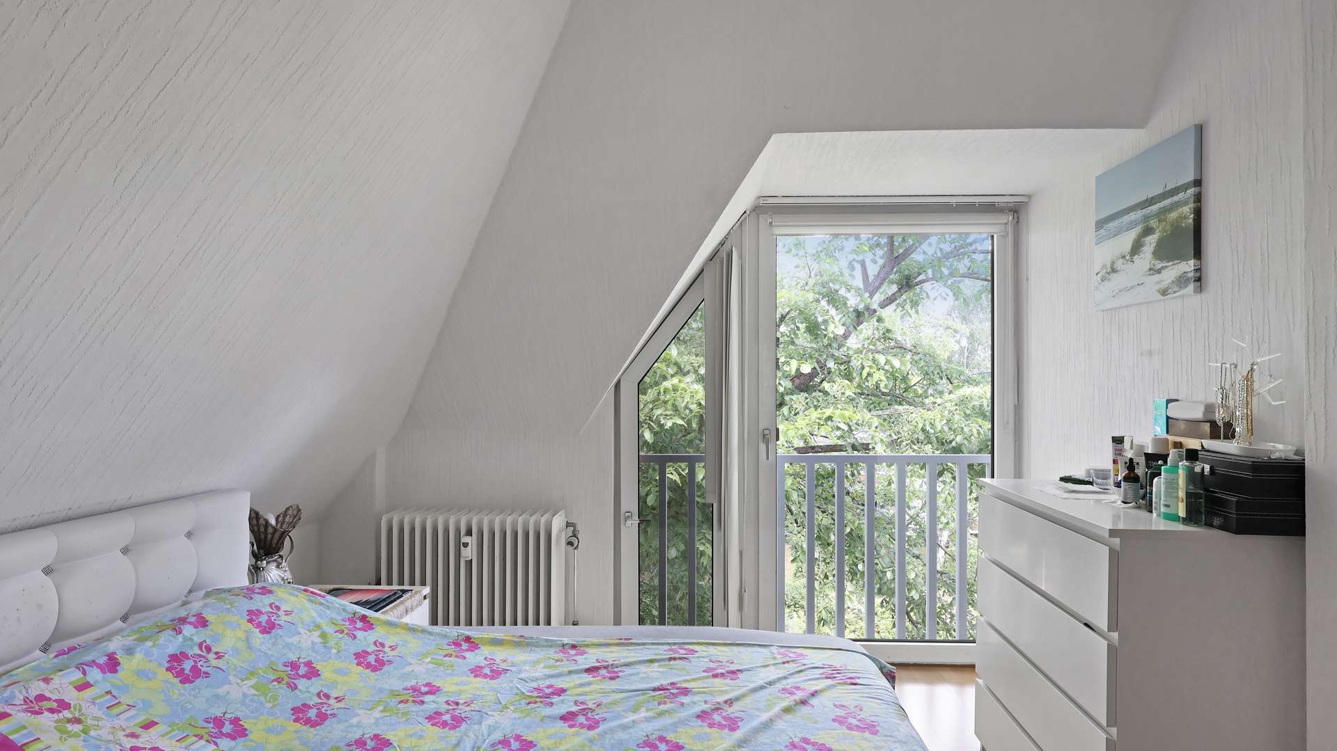 Schlafzimmer 1