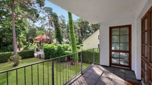 Balkon mit Zutritt aus zwei Schlafzimmern