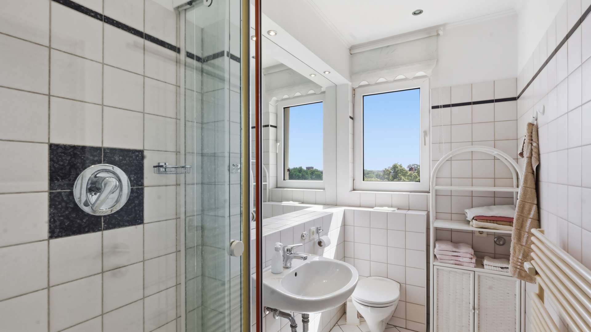 Bad mit Dusche