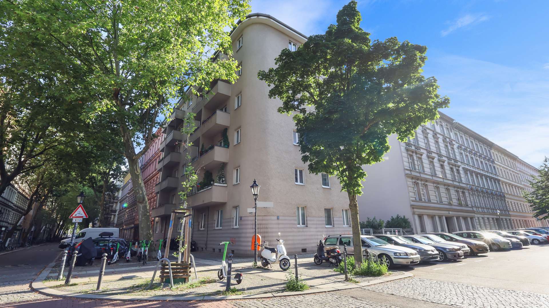 Straßenansicht