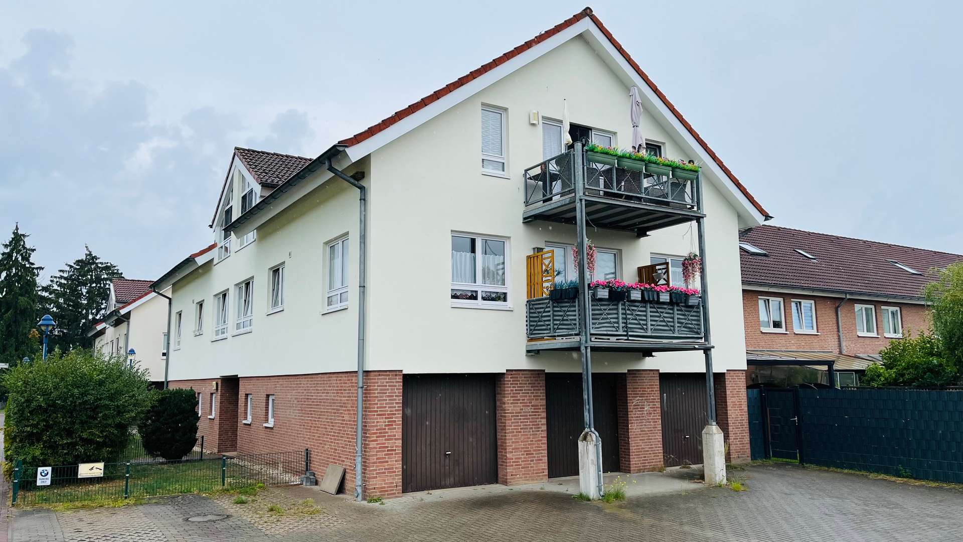 Seitenansicht Haus